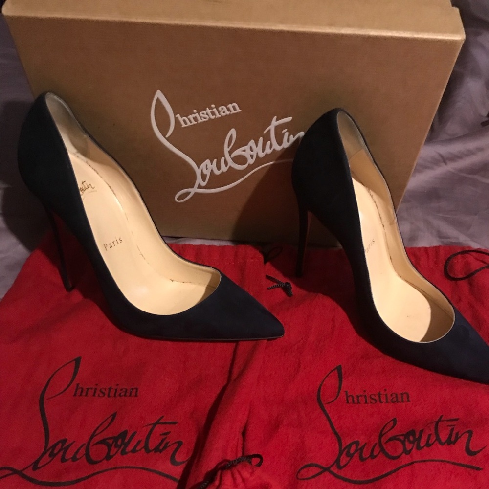 **Sold**Christian Louboutin (SoKate) 36.5/6.5
